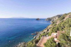 Villa by the sea in Tuscany Villa by the sea in Tuscany